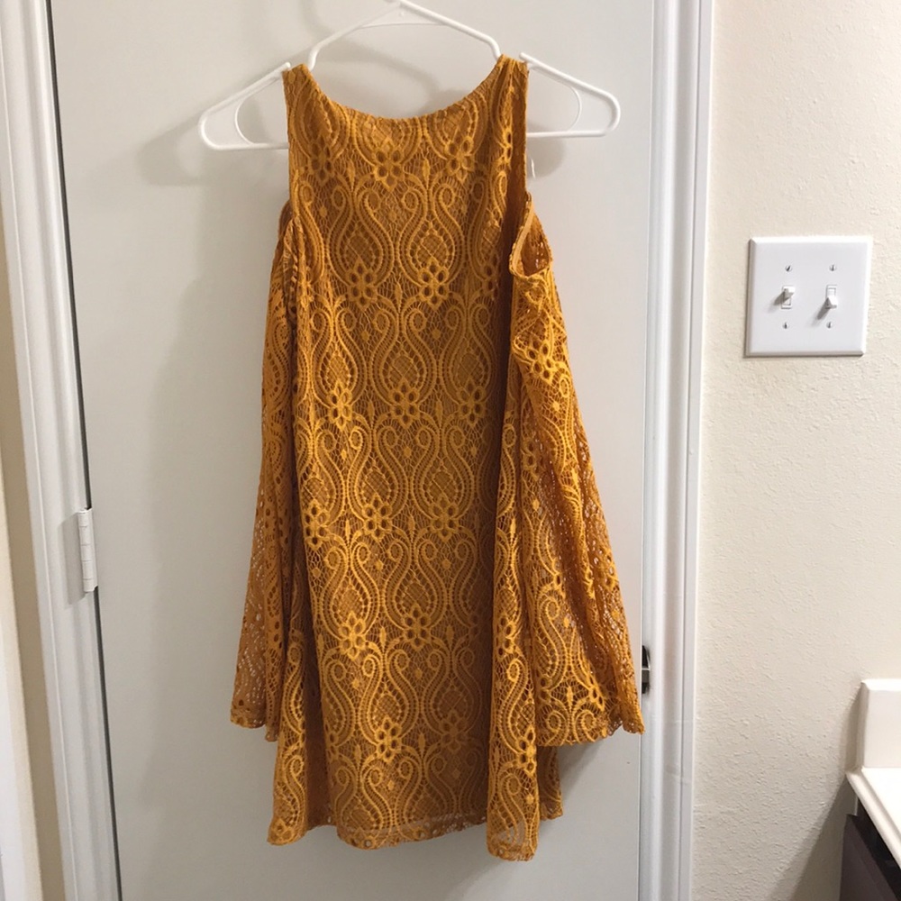 Dress - Picture 2 of 2